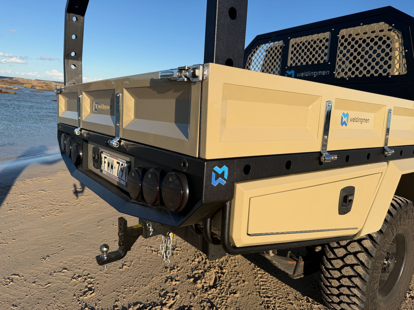 1850 Dual Cab Tray 79 Series - photo 27