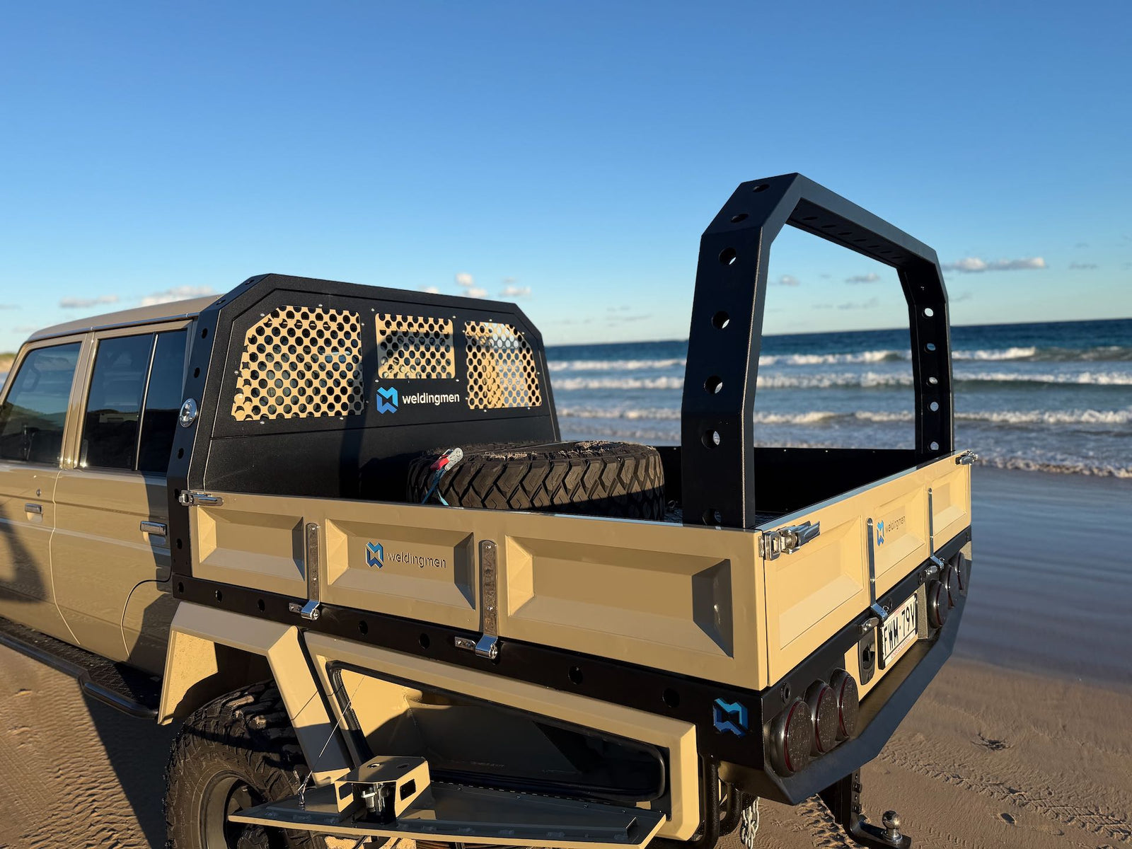 1850 Dual Cab Tray 79 Series - photo 3
