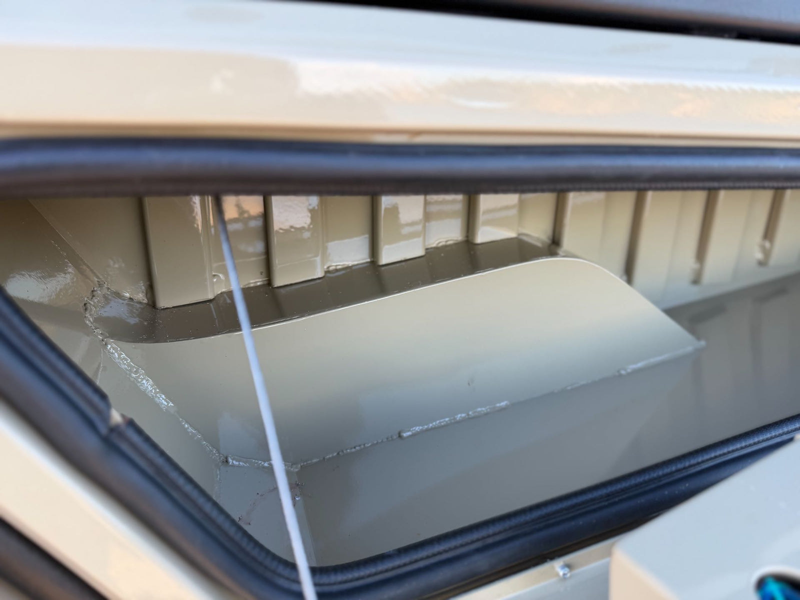 1850 Dual Cab Tray 79 Series - photo 40