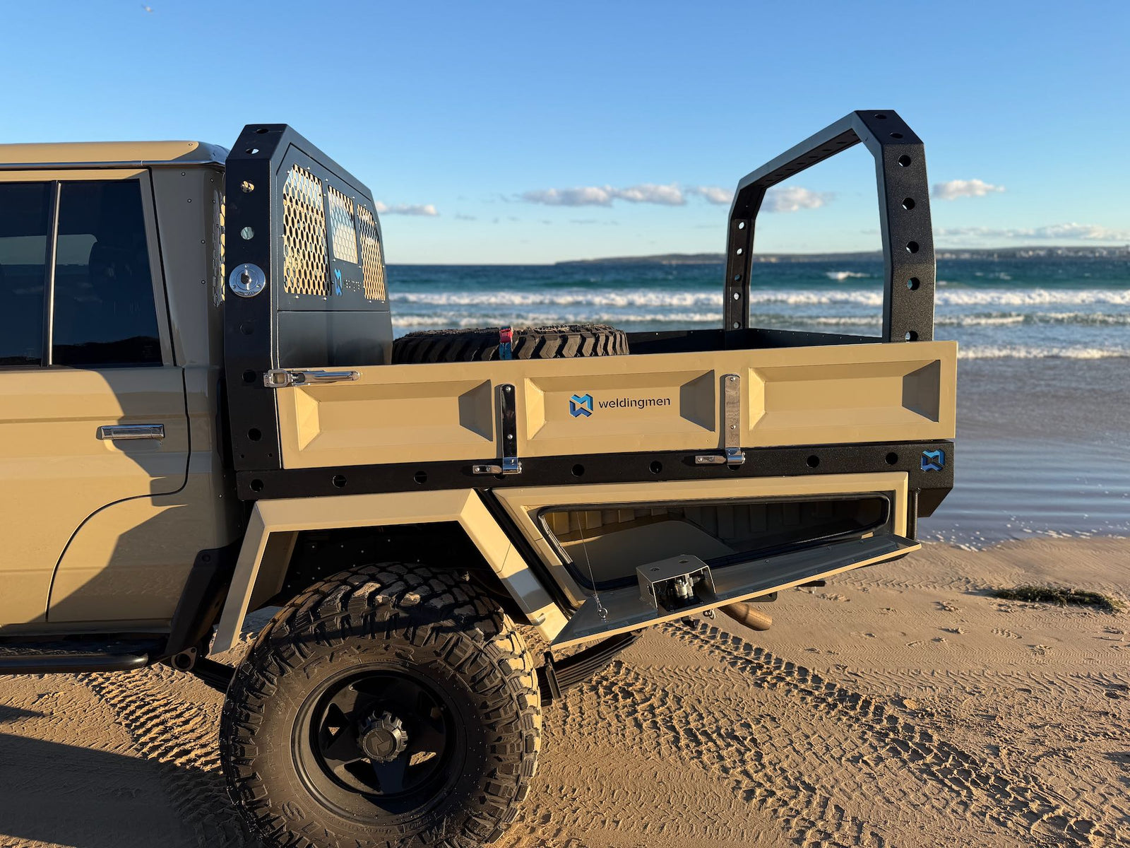 1850 Dual Cab Tray 79 Series - photo 6